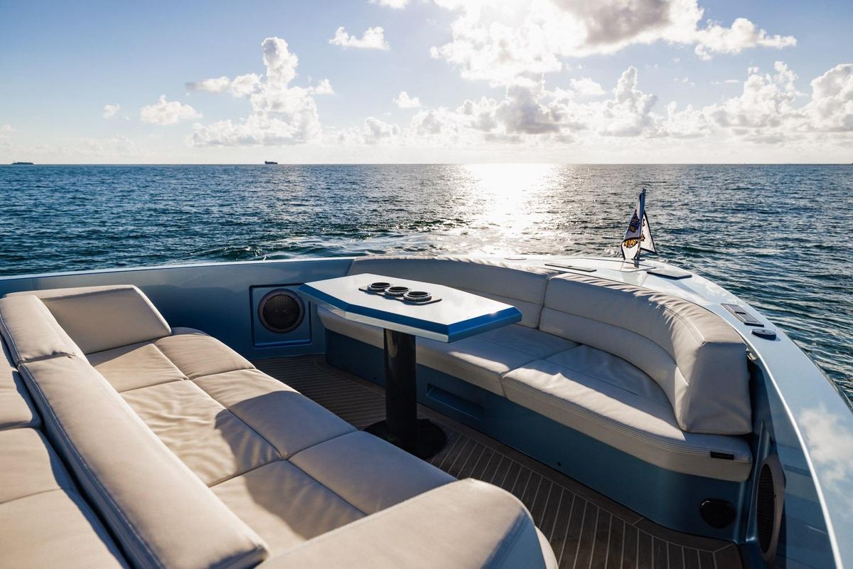 2019 Vanquish Yachts 58 