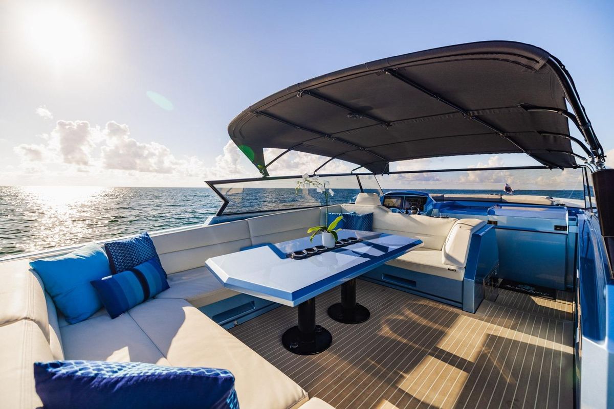 2019 Vanquish Yachts 58 