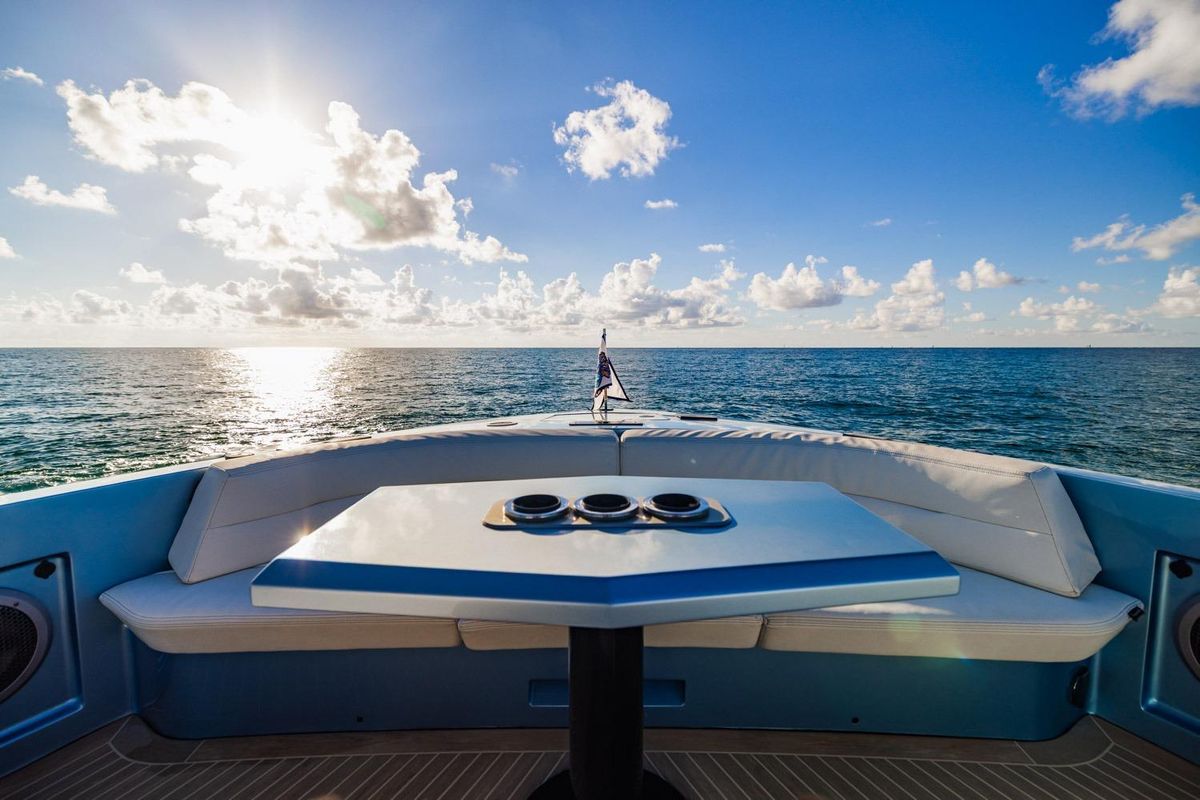 2019 Vanquish Yachts 58 