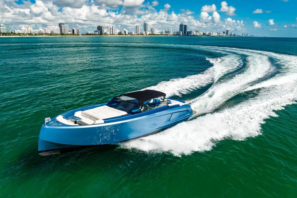 2019 Vanquish Yachts 58 