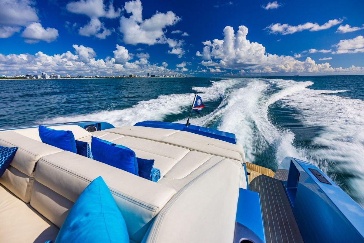 2019 Vanquish Yachts 58 