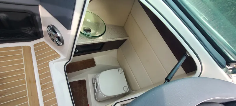  Yacht Photos Pics 2018 REGAL 29 OBX - Image 20