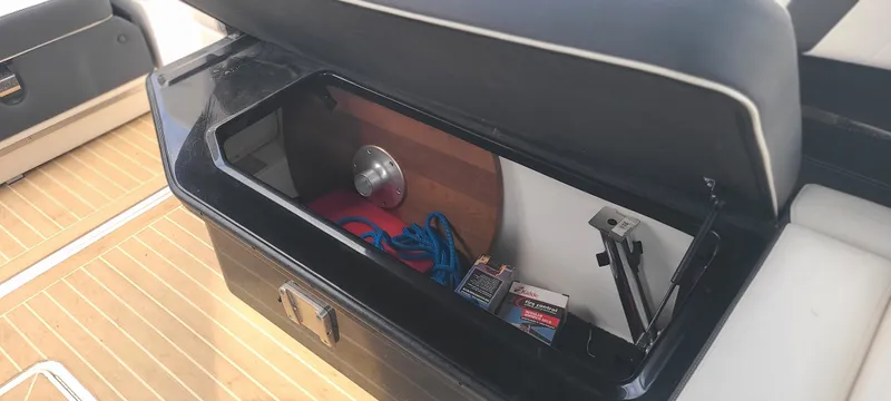  Yacht Photos Pics 2018 REGAL 29 OBX - Image 25