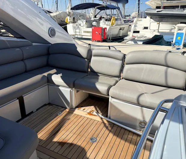  Yacht Photos Pics 2007 Sunseeker Superhawk 43 For Sale