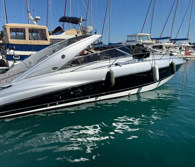  Yacht Photos Pics 2007 Sunseeker Superhawk 43 For Sale