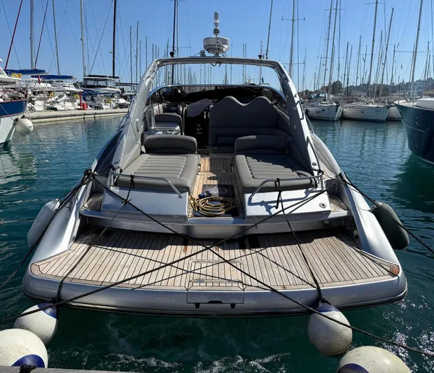  Yacht Photos Pics 2007 Sunseeker Superhawk 43 For Sale