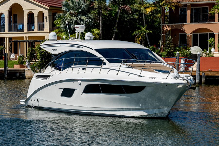 2016 Sea Ray 400 Sundancer