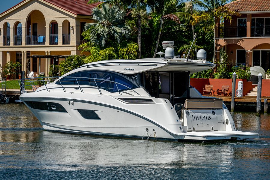 2016 Sea Ray 400 Sundancer