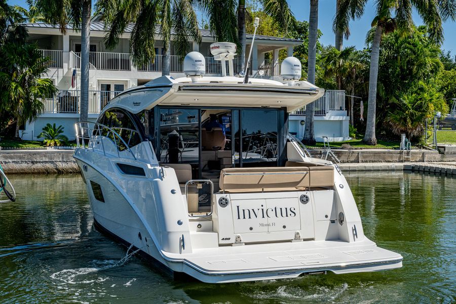 2016 Sea Ray 400 Sundancer