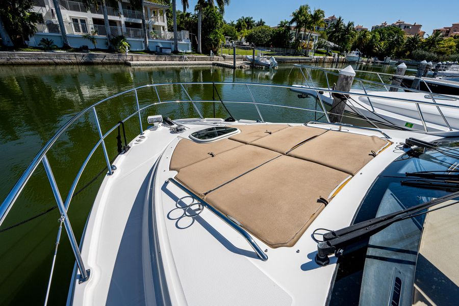 2016 Sea Ray 400 Sundancer