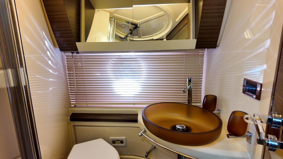 2015 Azimut 54 
