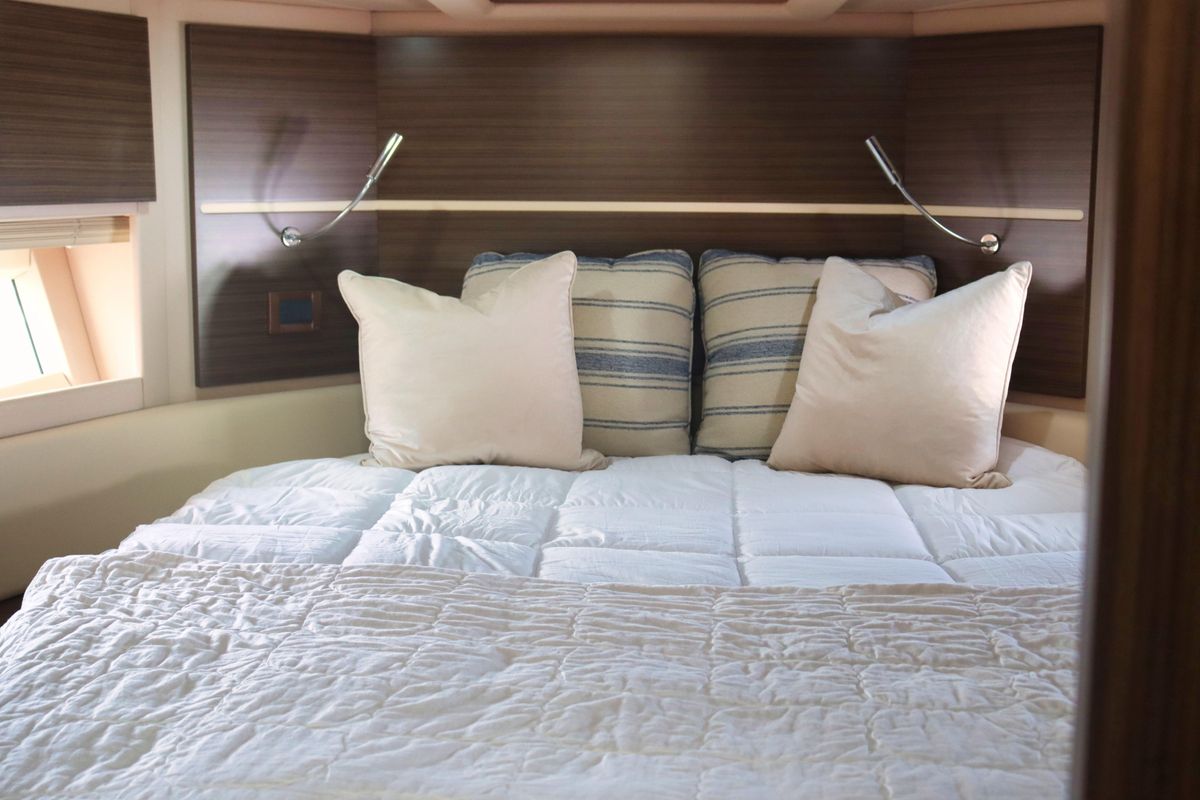 2015 Azimut 54 