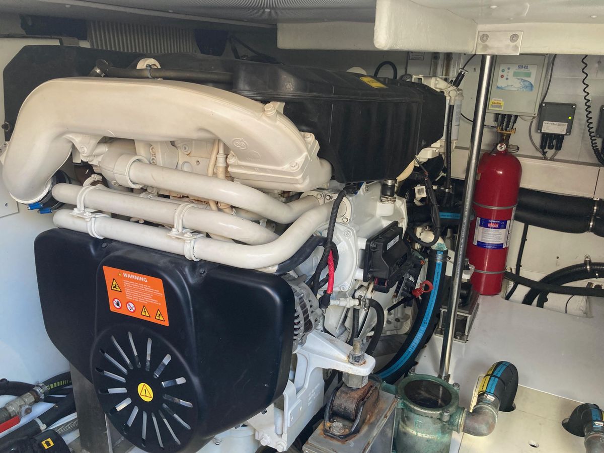 2015 Azimut 54 