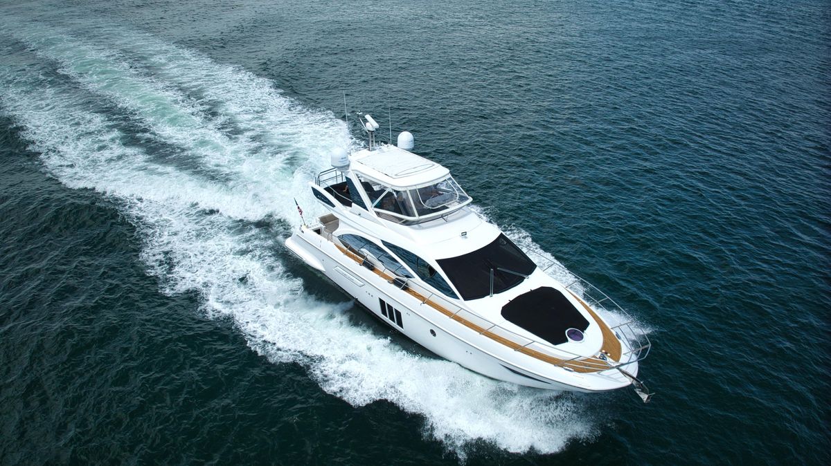 2015 Azimut 54 