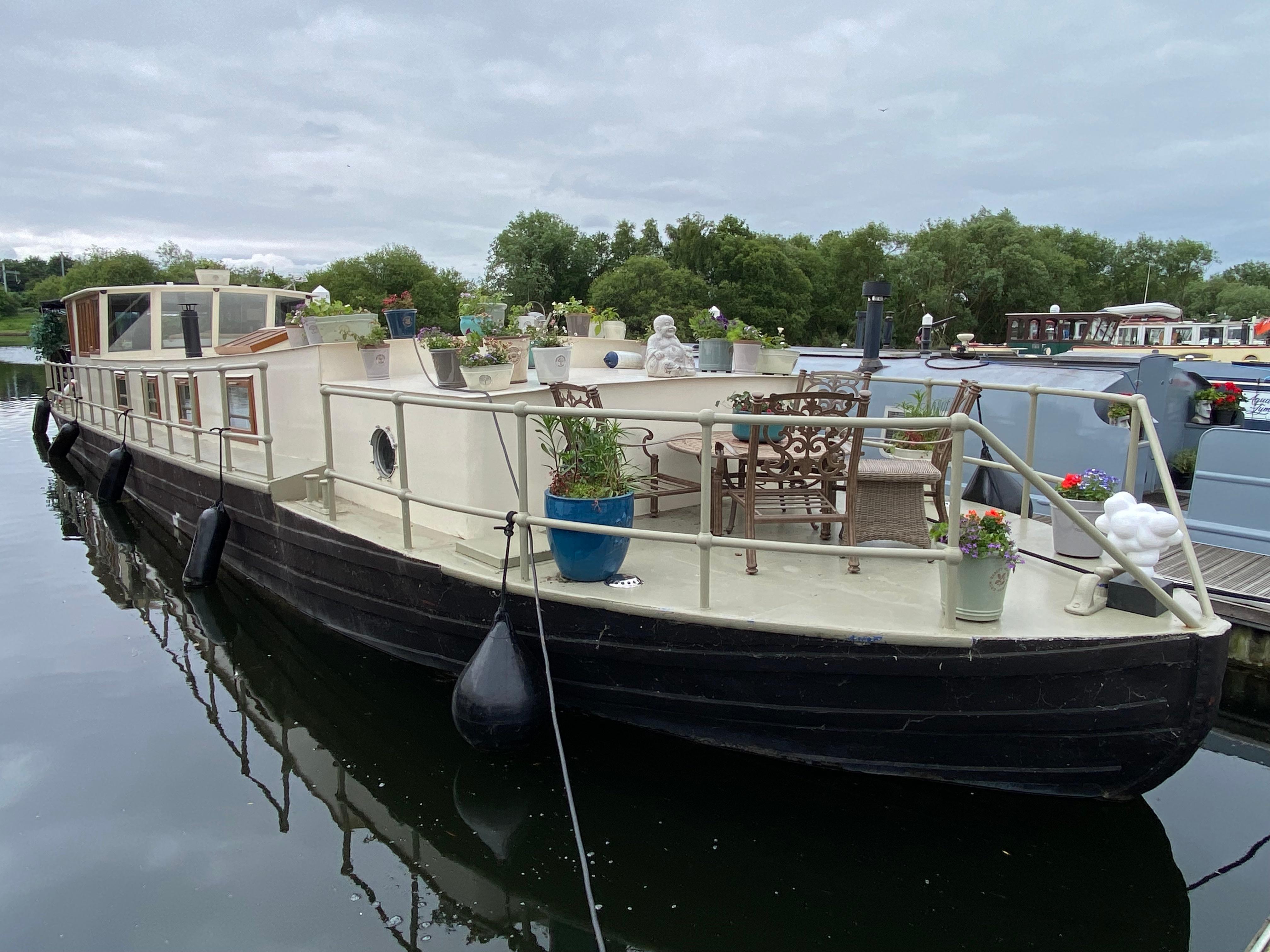 Dutch Barge 24.5m | 25m | 1930 - Berkshire | Boats and Outboards