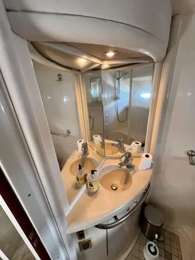 Bella Jolie Yacht Photos Pics 