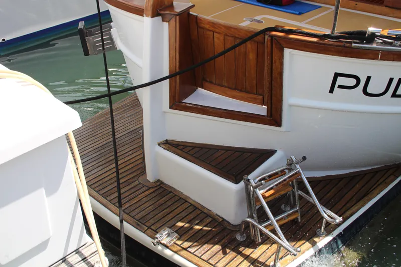 Bransun Yacht Photos Pics Swim Platform Starboard