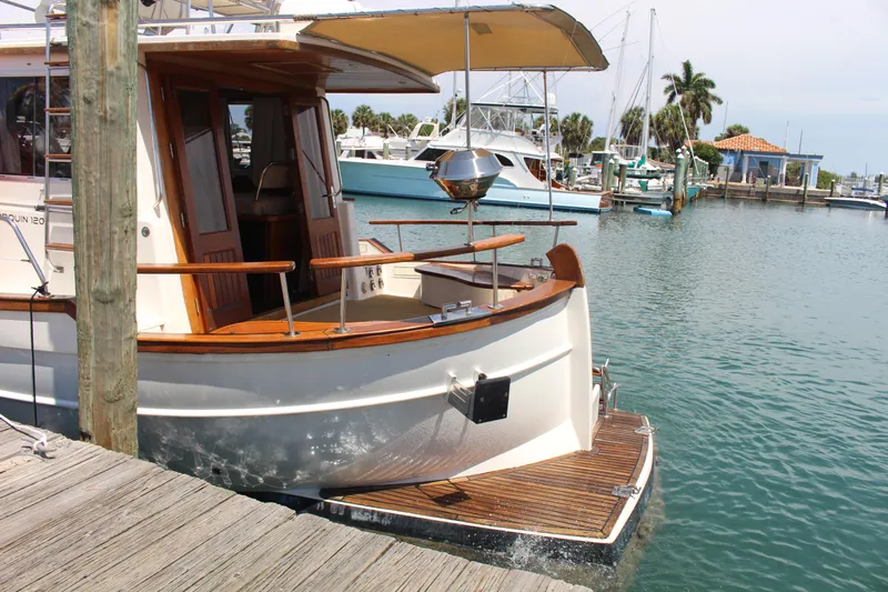 Bransun Yacht Photos Pics Aft