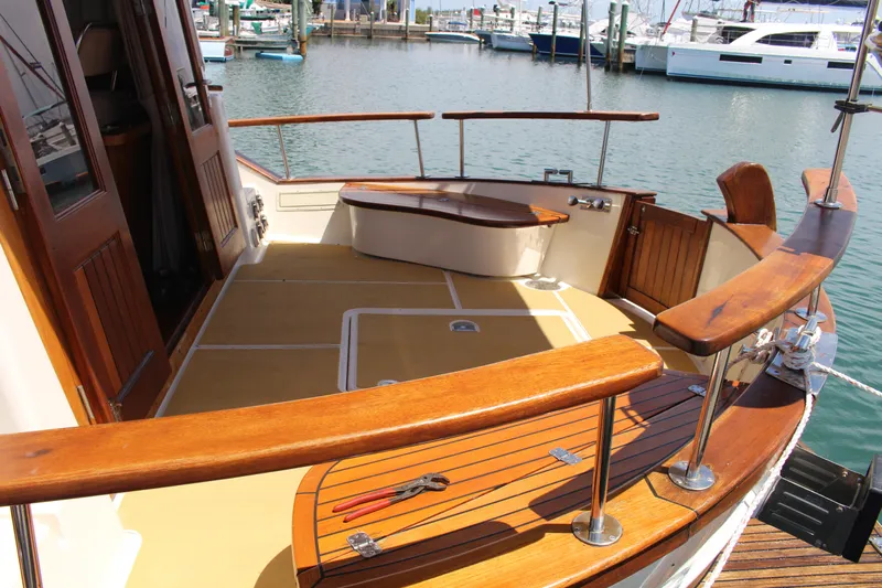 Bransun Yacht Photos Pics Aft Deck