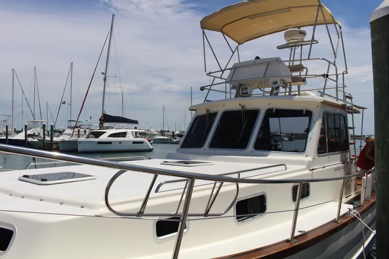 Bransun Yacht Photos Pics Foredeck