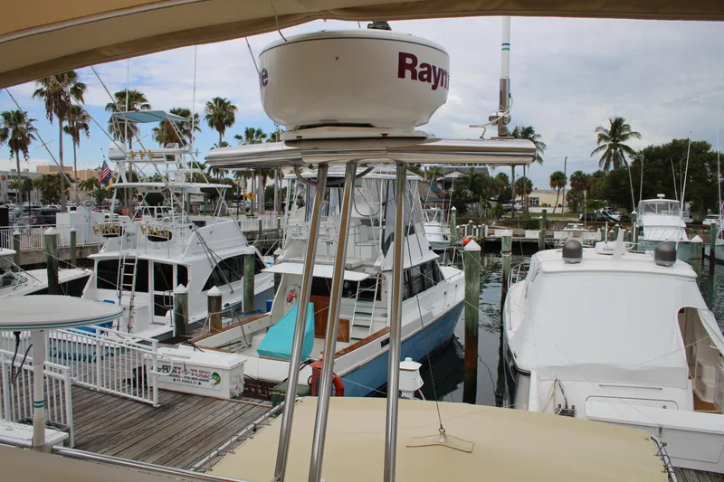 Bransun Yacht Photos Pics Radar Tower