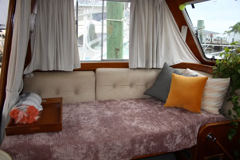 Bransun Yacht Photos Pics Pilothouse Extra Berth