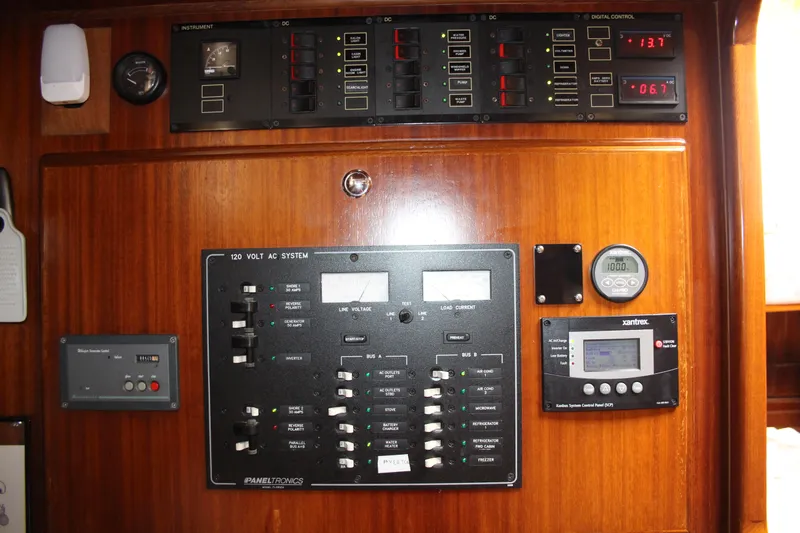 Bransun Yacht Photos Pics AC/DC Distribution Panel