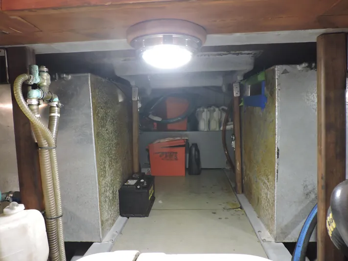 Bransun Yacht Photos Pics Tanks