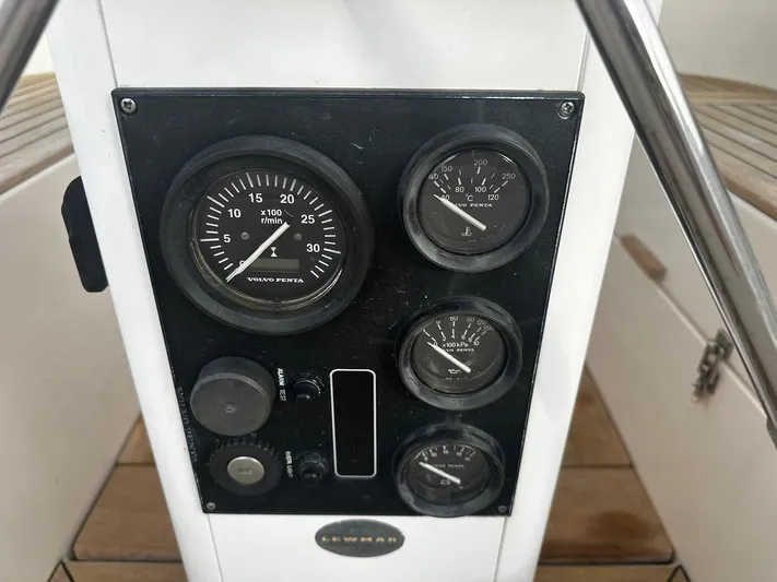 Wind River Yacht Photos Pics 