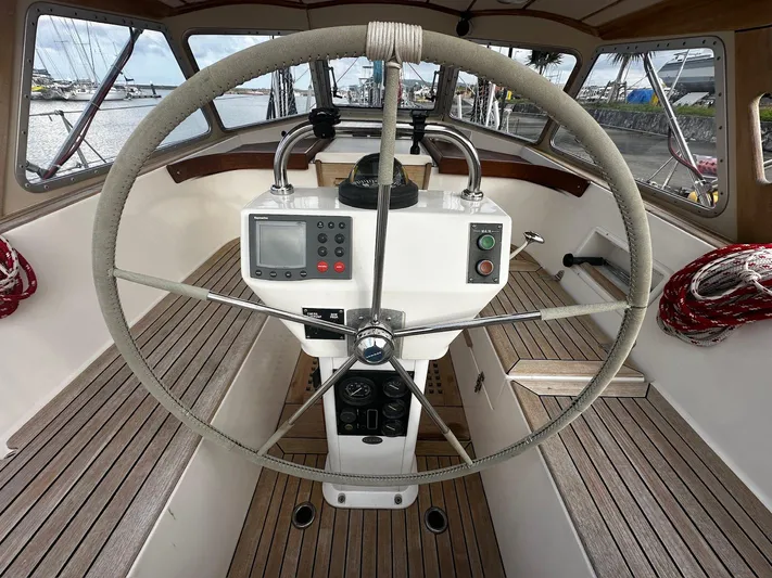 Wind River Yacht Photos Pics 