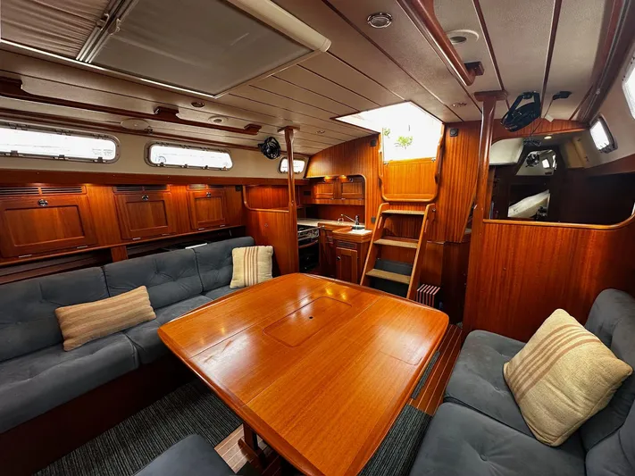 Wind River Yacht Photos Pics 