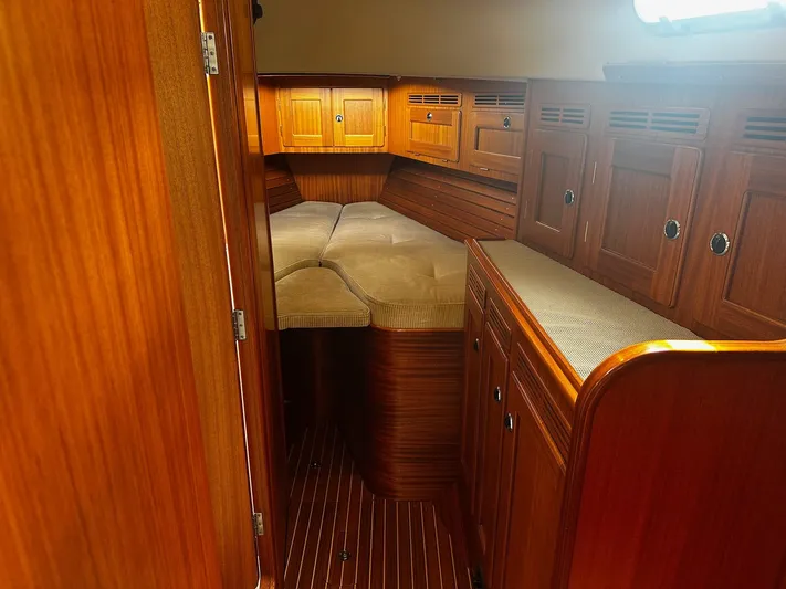 Wind River Yacht Photos Pics 