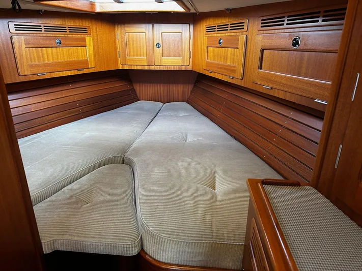 Wind River Yacht Photos Pics 