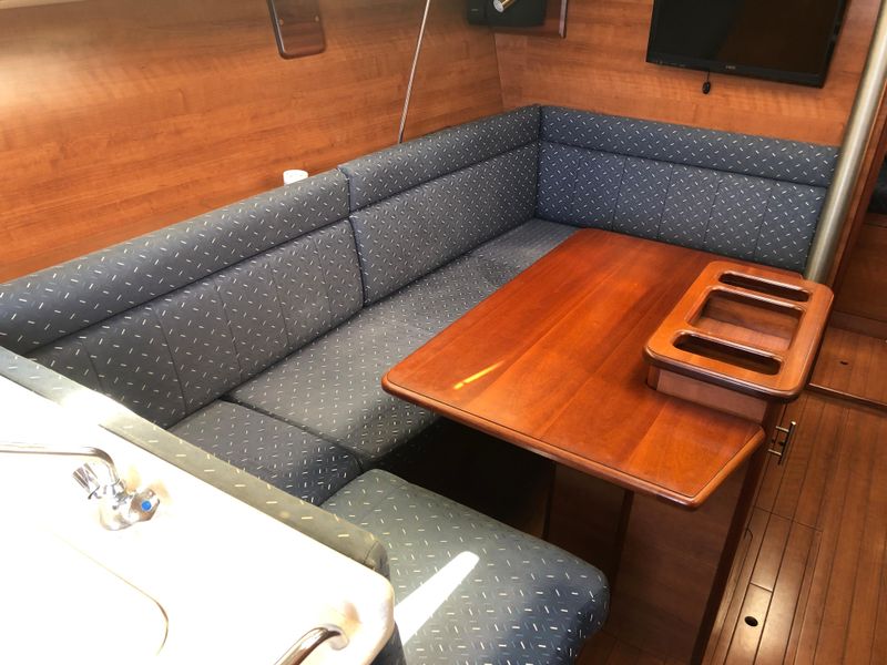 2013 Hunter 33