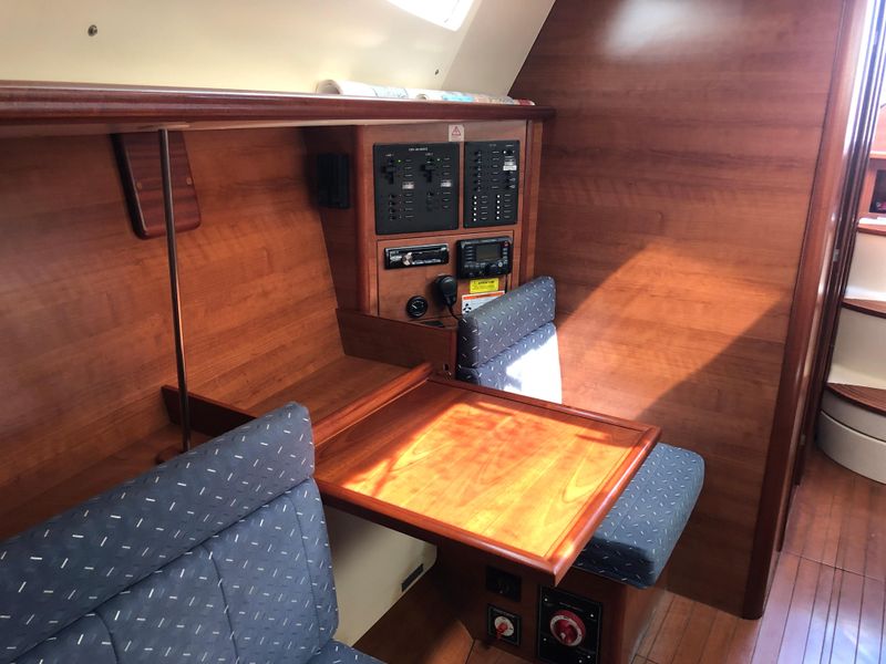 2013 Hunter 33