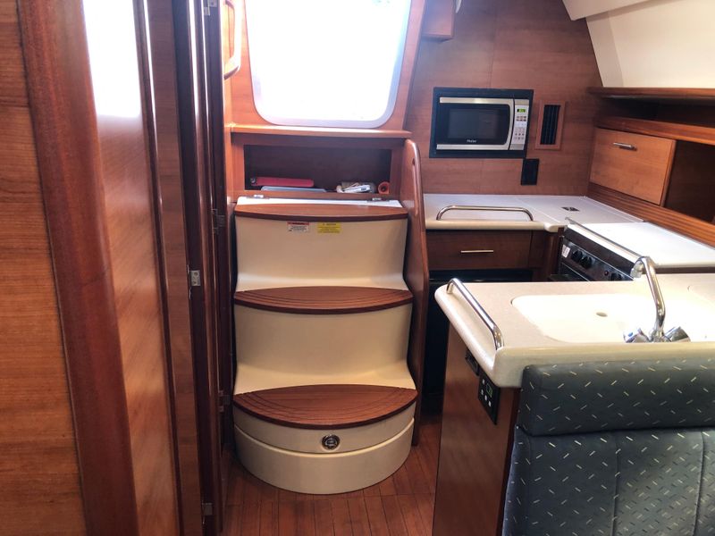 2013 Hunter 33
