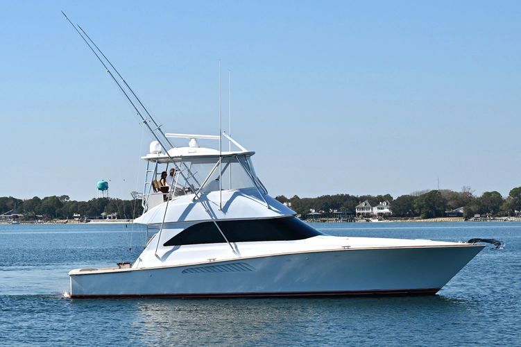 2004 Viking 45 