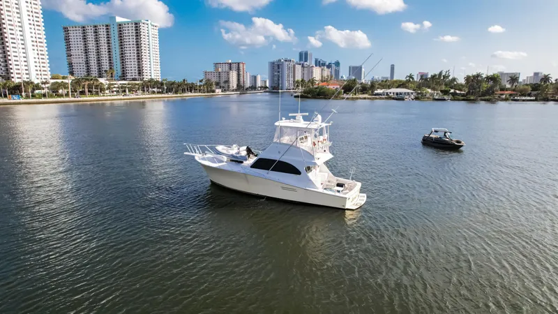 Junior 2 Yacht Photos Pics 