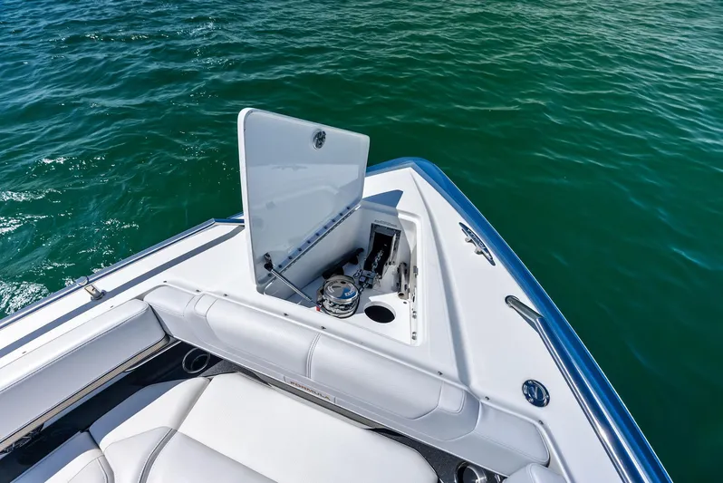 Motorboatin Yacht Photos Pics 2021 Formula 380SSX MOTORBOATIN