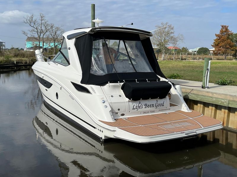 2017 Sea Ray 350DA