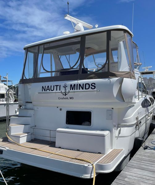 2006 Cruisers Yachts 385 Motoryacht