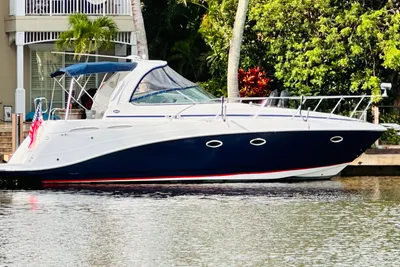 Rinker 350 Express Cruiser
