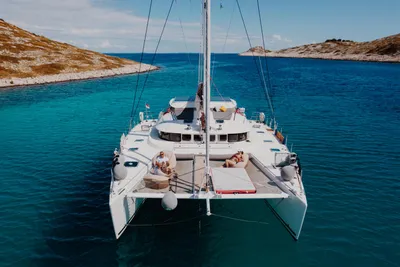 Lagoon 570