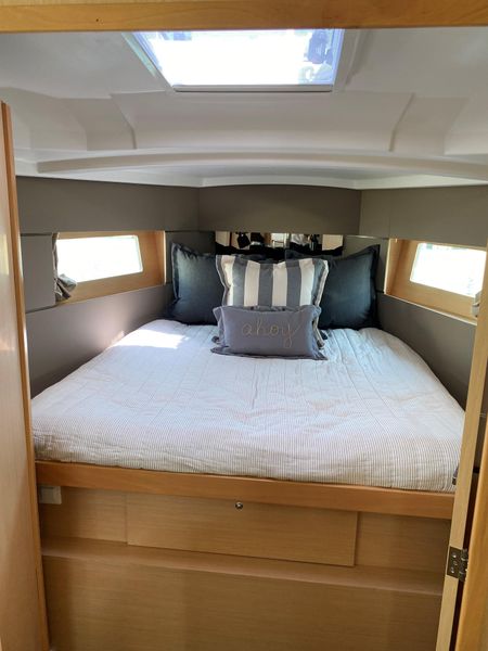 2018 Beneteau Oceanis 38.1