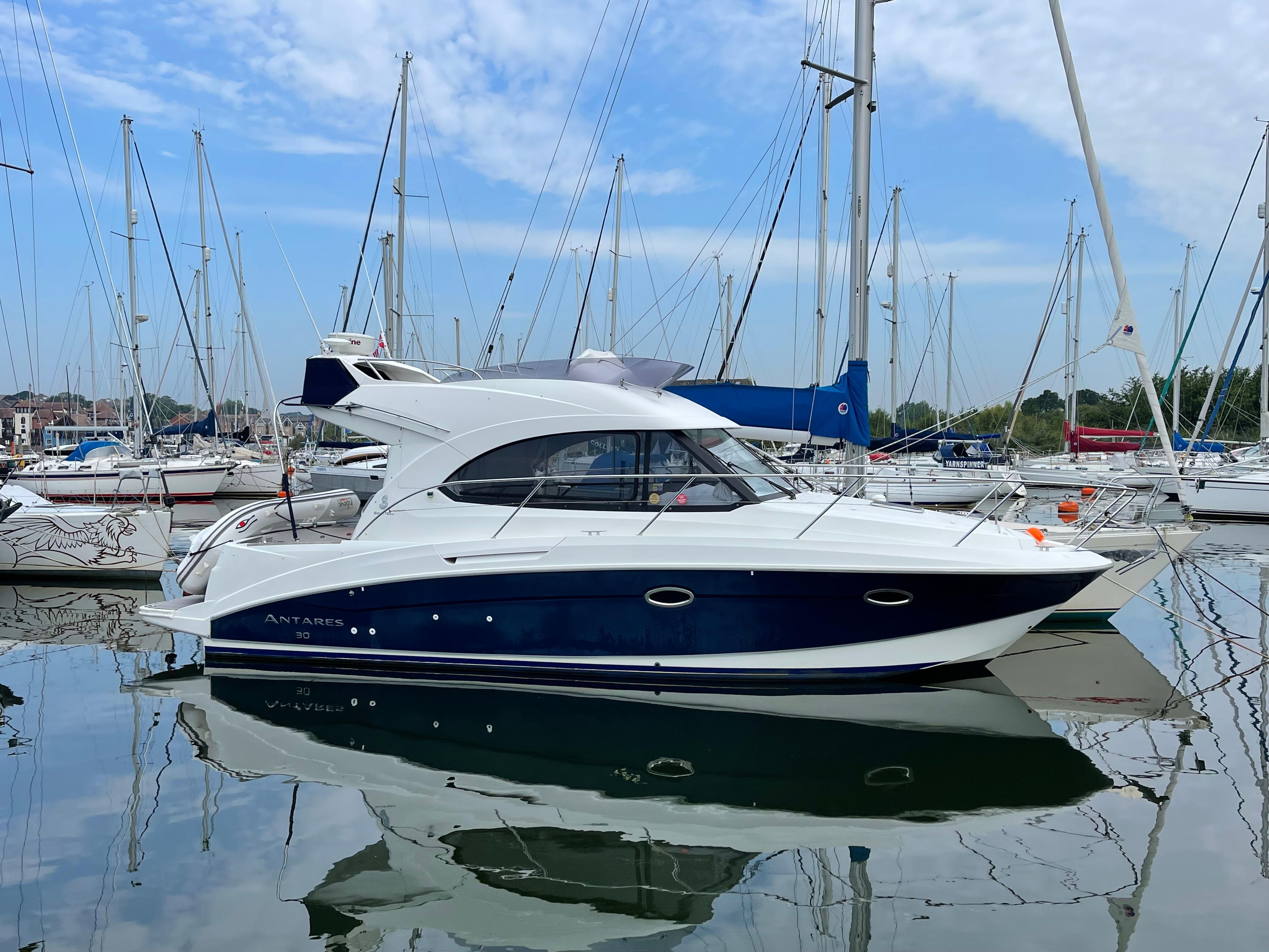 2011 Beneteau Antares 30