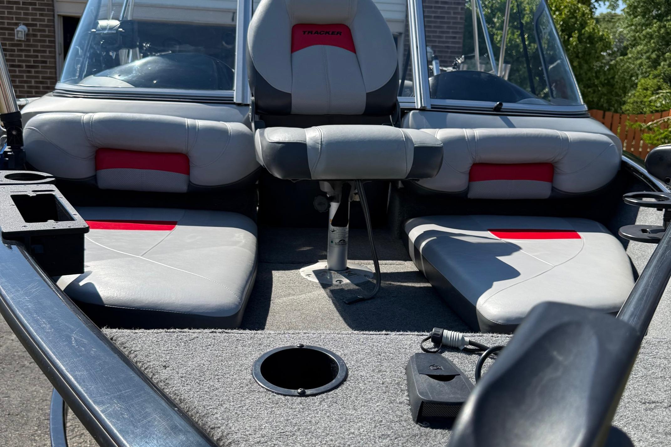 Bass Tracker Versatrack Accessories Versatrack For Boats Tracker