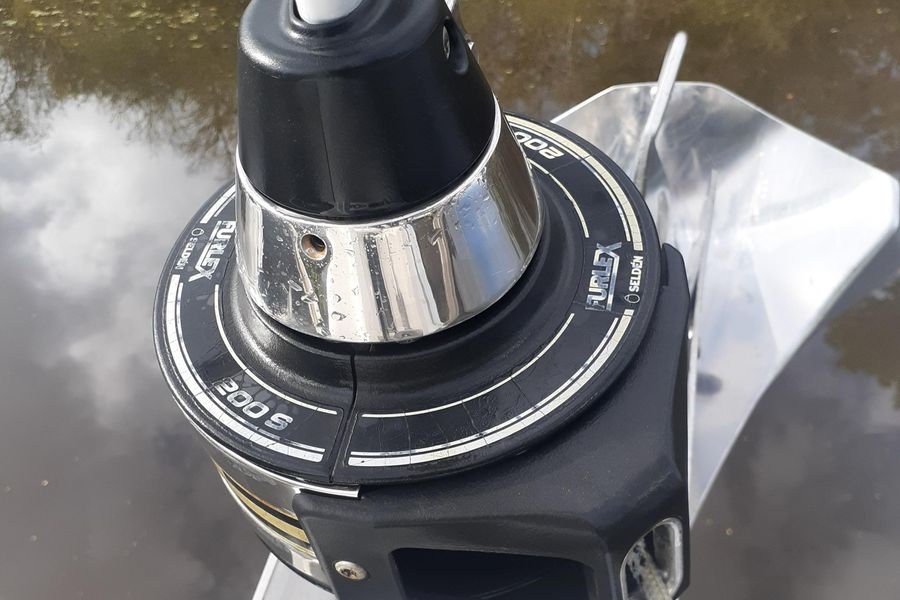 2011 Hunter 41 Deck Salon