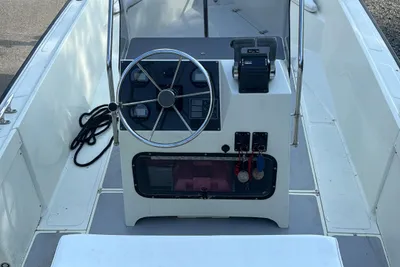 2002 Boston Whaler Outrage 22