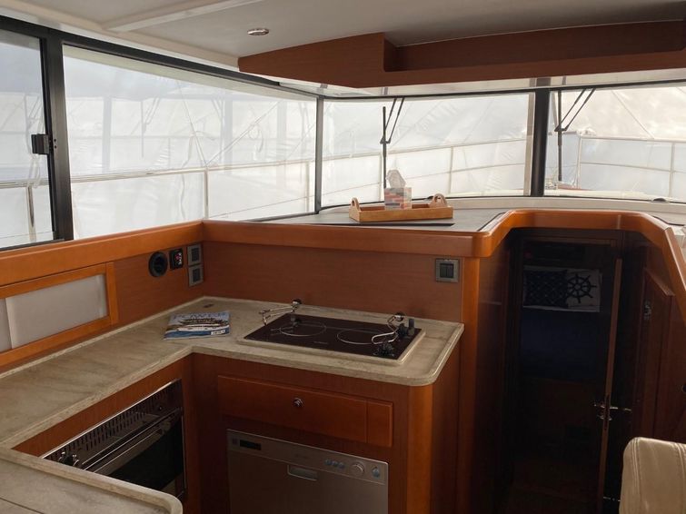 2015-44-beneteau-44-swift-trawler
