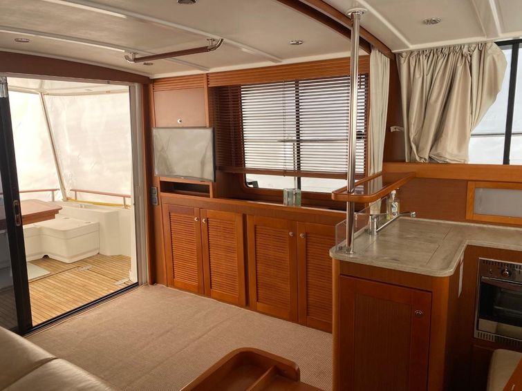2015-44-beneteau-44-swift-trawler